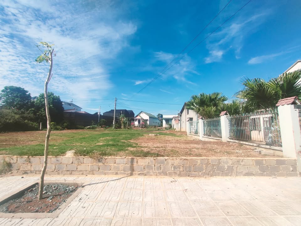 Đất mặt tiền đường Nguyễn Đình Chiểu Bảo Lộc 180m² giá 2.8 tỷ - Cơ hội đầu tư hấp dẫn!