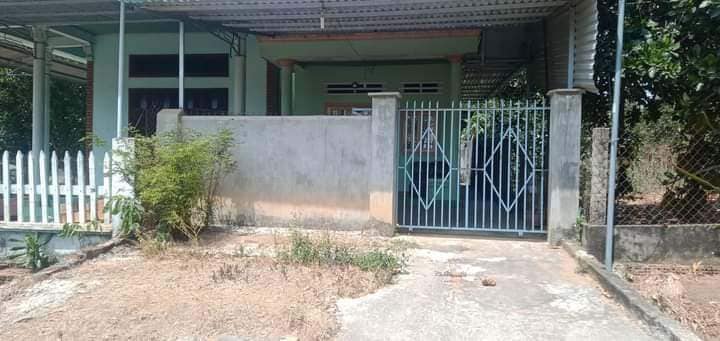 Nhà phố tại xã Kroong, TP Kon Tum 175m² giá chỉ 350 triệu - Sẵn sàng ở ngay!