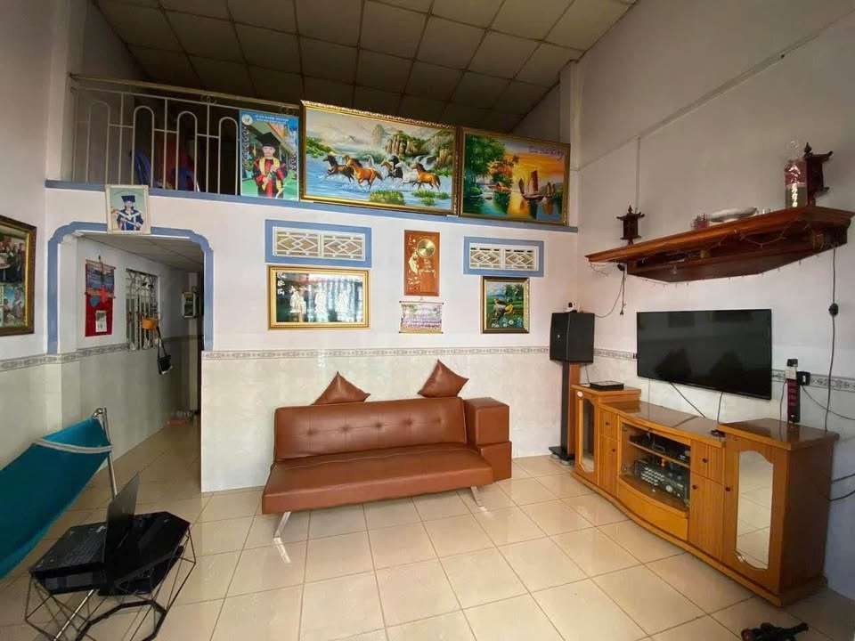 Nhà cấp 4 Dĩ An 69m² giá 2.15 tỷ - Sổ hồng riêng, thương lượng!