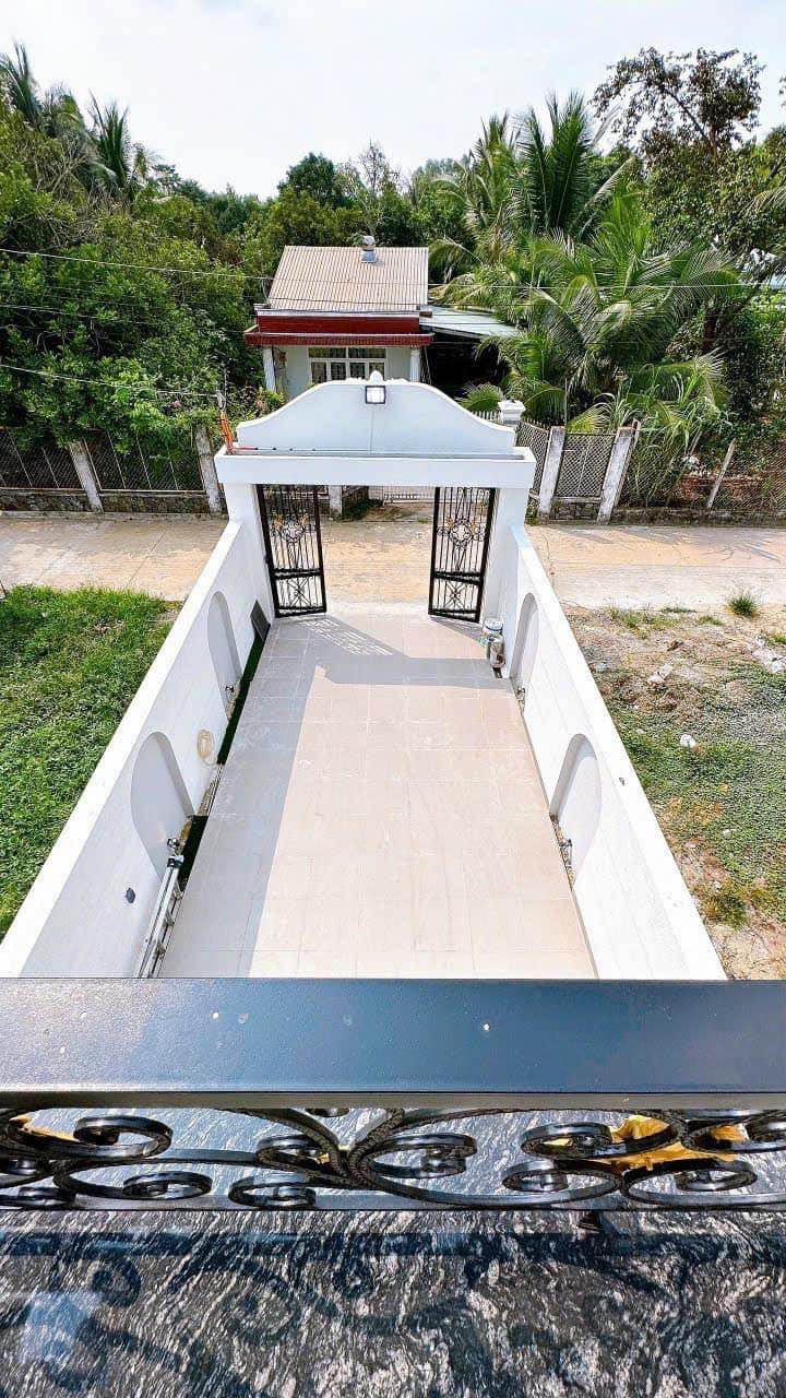 Nhà phố 1 Trệt 1 Lầu Chánh Mỹ Thủ Dầu Một 125m² giá 3.1 tỷ - Sân ô tô rộng rãi!