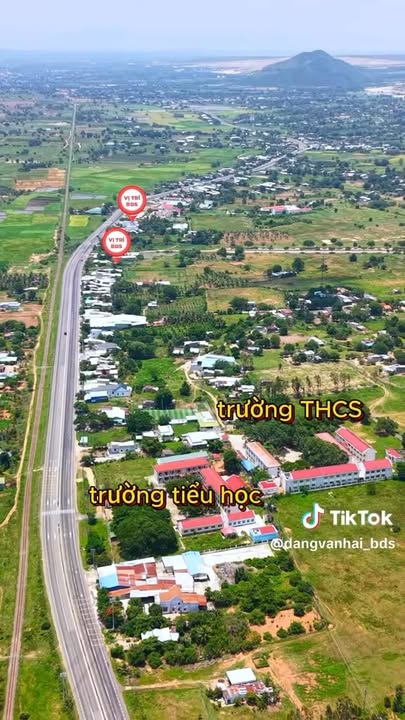 Đất nền 6000m² mặt tiền QL 1A tại Hồng Liêm - Giá chỉ 3 tỷ VND!