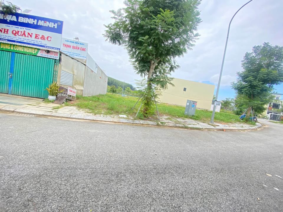 Đất nền khu dân cư 577 Quảng Ngãi 125m² giá 1.68 tỷ - Vị trí đẹp, sổ hồng chính chủ!