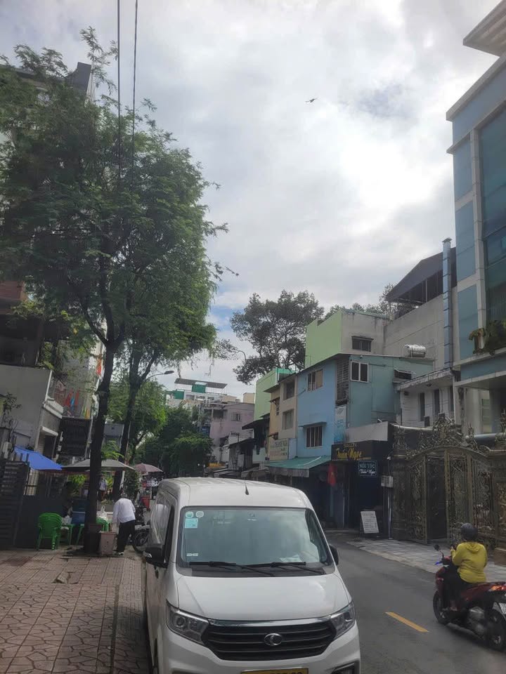 Nhà mặt tiền Nguyễn Duy Dương, Quận 10, 54m² giá 13.15 tỷ - Cơ hội đầu tư hiếm có!