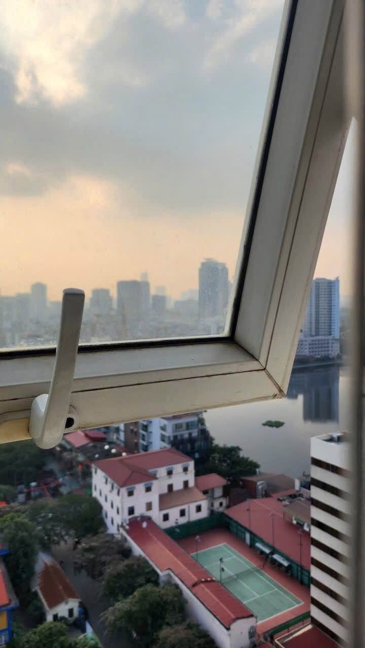 Chung cư C7 Giảng Võ 80m² giá 9 tỷ - Căn góc view hồ cực hiếm!