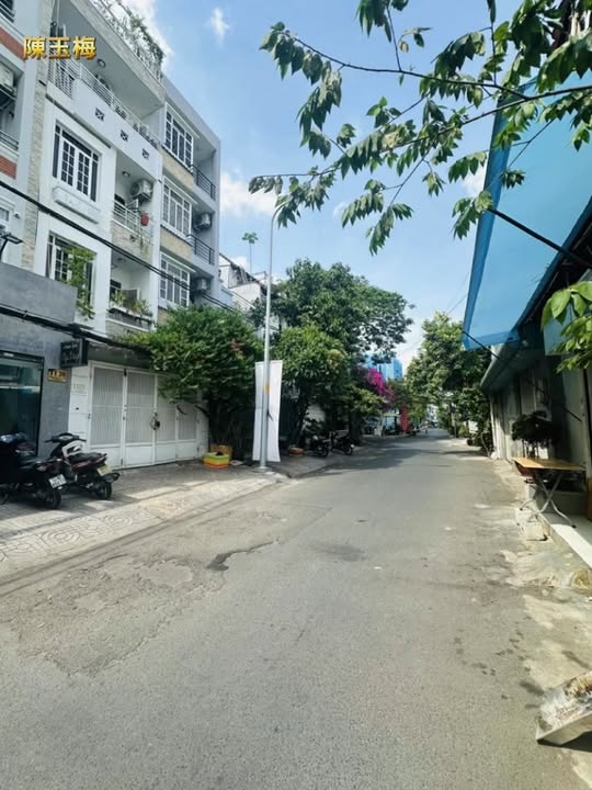 FrontHouse Tam Đảo Quận 10 40m² giá 8.5 tỷ - Mặt tiền kinh doanh tuyệt đẹp!