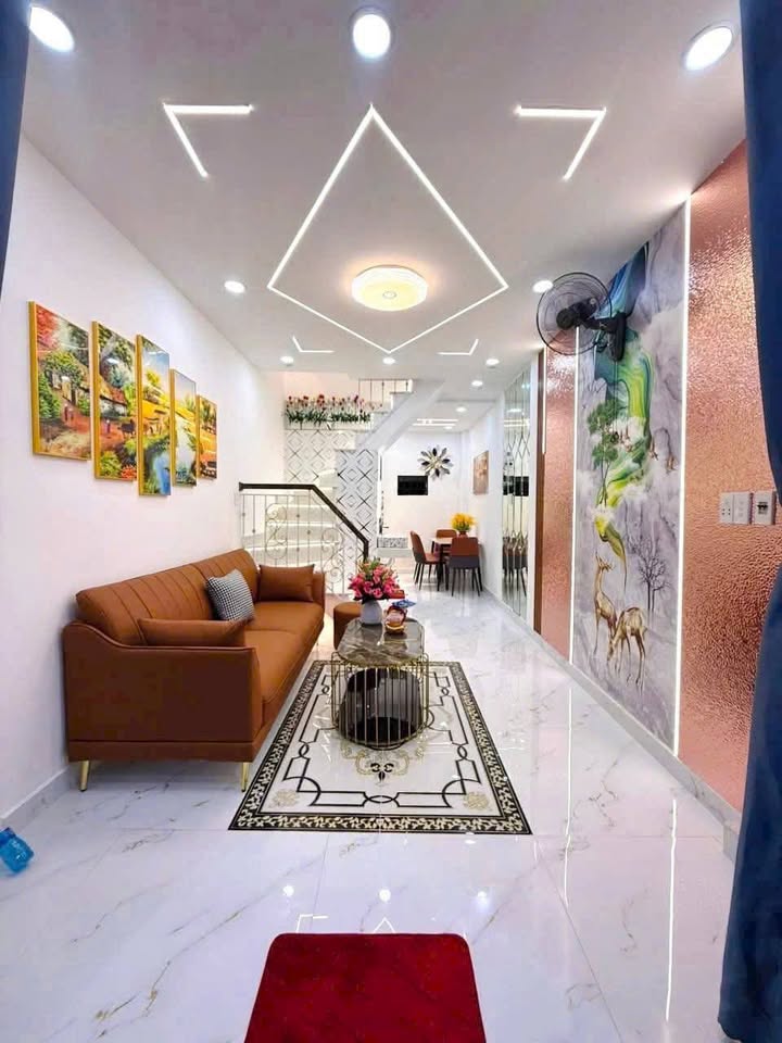 Nhà phố Gò Vấp 24m² giá 3.6 tỷ - Full nội thất sang trọng, hẻm ô tô vào tận nơi!