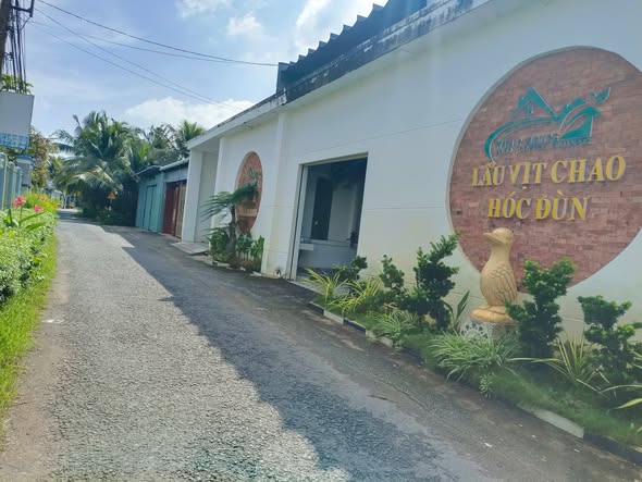 Đất nền ấp 5, Đạo Thạnh, 83m² giá 900 triệu - Sổ hồng riêng, thuận tiện giao thông!