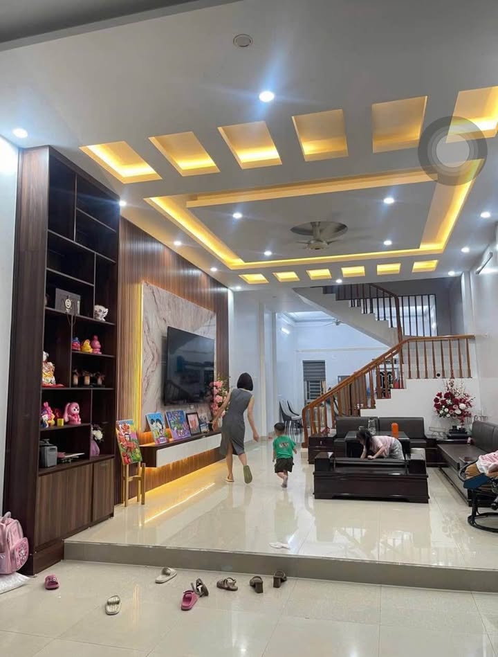 Nhà 3 tầng đường Nguyễn Thị Định, Bắc Cường 99m² giá 4.x tỷ - Chính chủ, giao dịch nhanh!