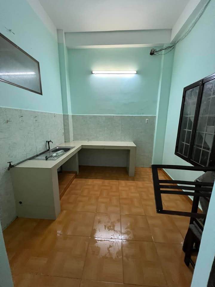 Nhà nguyên căn đường Xô Viết Nghệ Tĩnh, Đà Lạt 2PN giá 4 triệu - Chỗ ở lý tưởng cho gia đình!