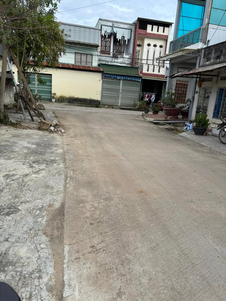 Nhà phố Thạnh Mỹ 80m² giá 1.35 tỷ - Vị trí đắc địa, phù hợp kinh doanh!