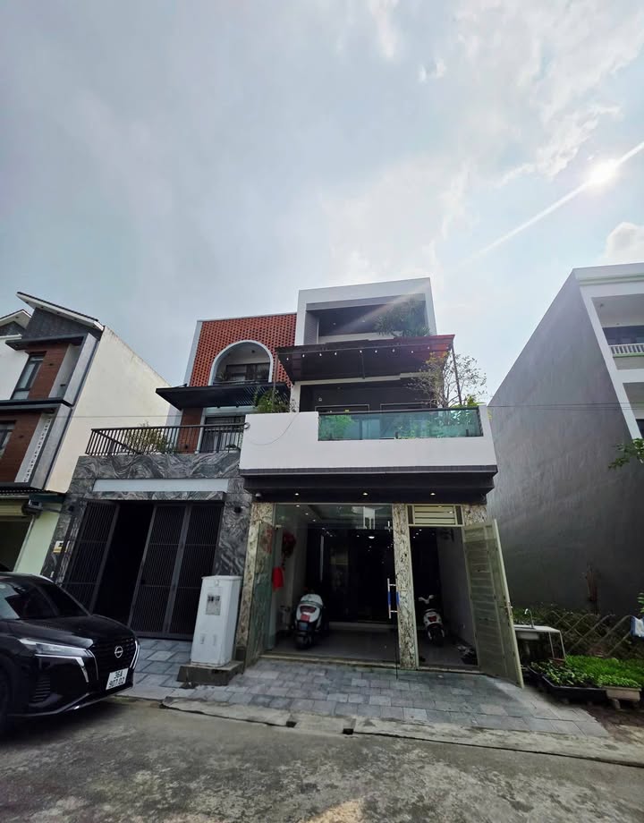 Nhà 3 tầng KĐT An Hoạch 100m² giá 6 tỷ - View công viên đẳng cấp