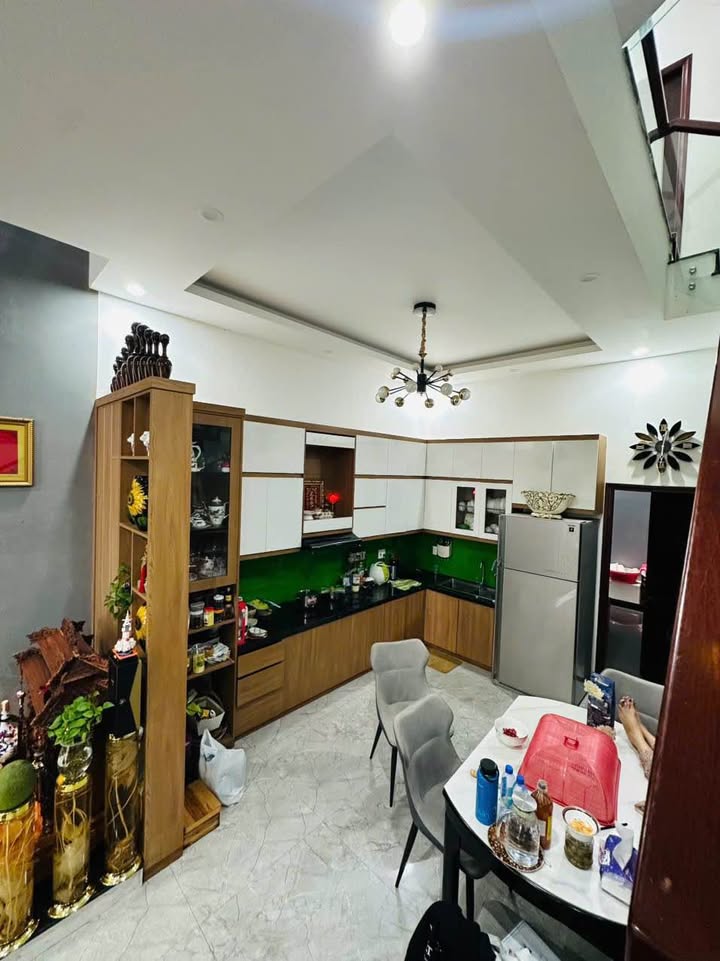 Nhà 3 tầng khu phố Hà Huy Tập 82.5m² giá 7.45 tỷ - Đầu tư sinh lời, kinh doanh tốt!