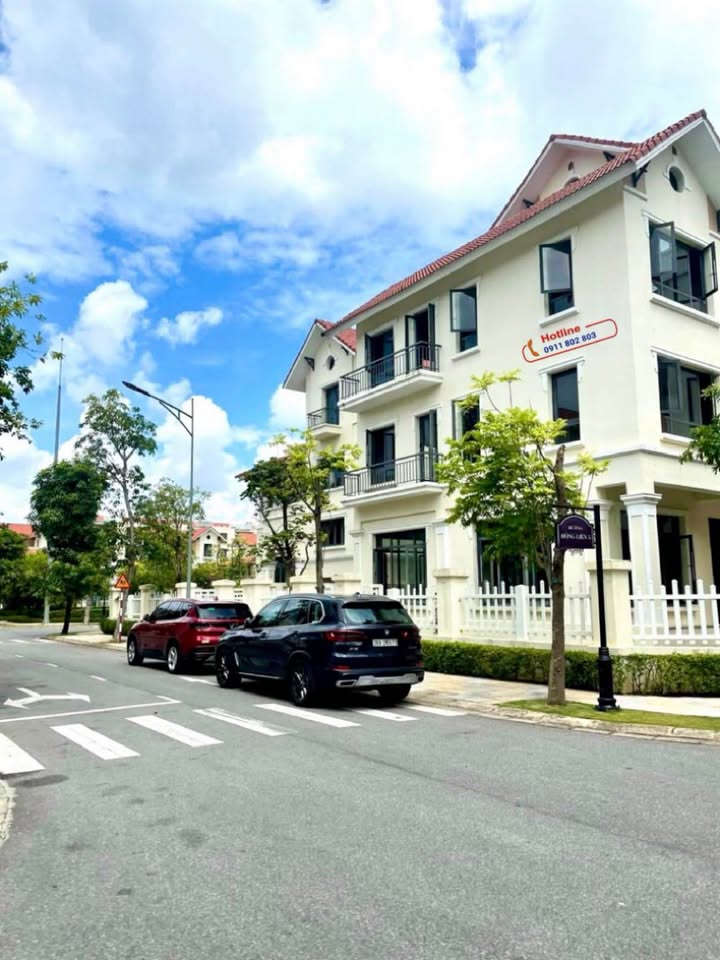 Bán biệt thự Vinhomes Hà Tĩnh 244m², 3 tầng - Đẳng cấp thượng lưu chờ đón bạn!