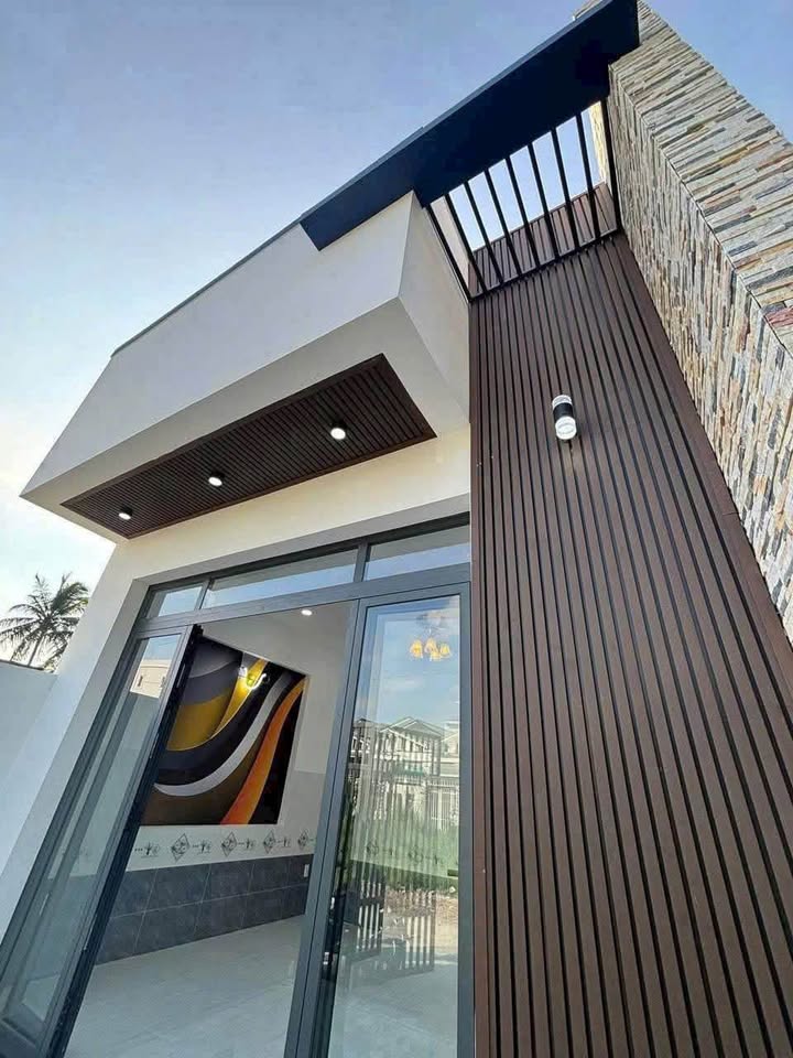Nhà mới Phú Nhuận, Bến Tre 90m² giá 1.55 tỷ - Sổ hồng chính chủ!