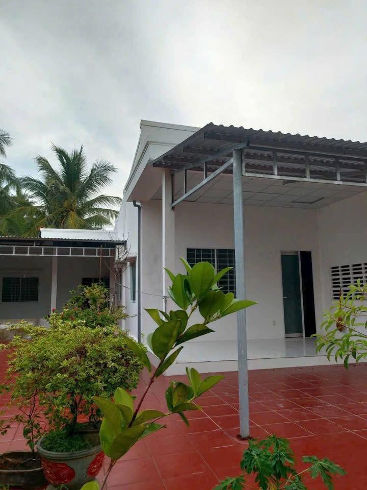 Nhà 2 mặt tiền An Thới 725m² giá 1.5 tỷ - Nội thất đầy đủ, sẵn sàng ở ngay!