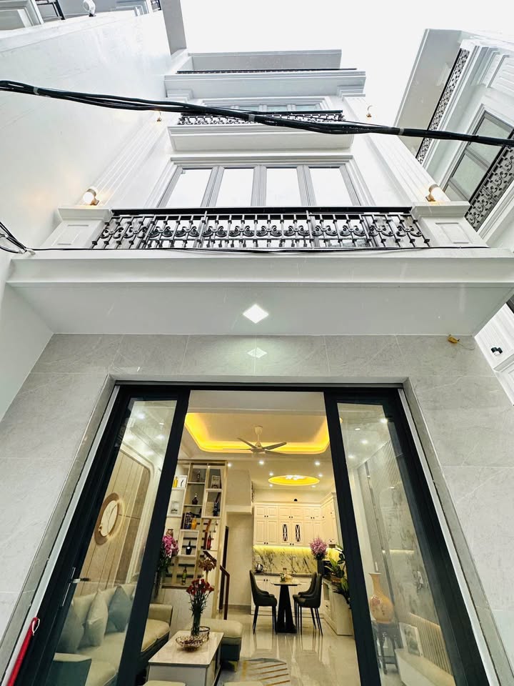 Nhà phố Miếu Hai Xã 40m² giá từ 3.92 tỷ - Thiết kế hiện đại, ô tô gần bên!