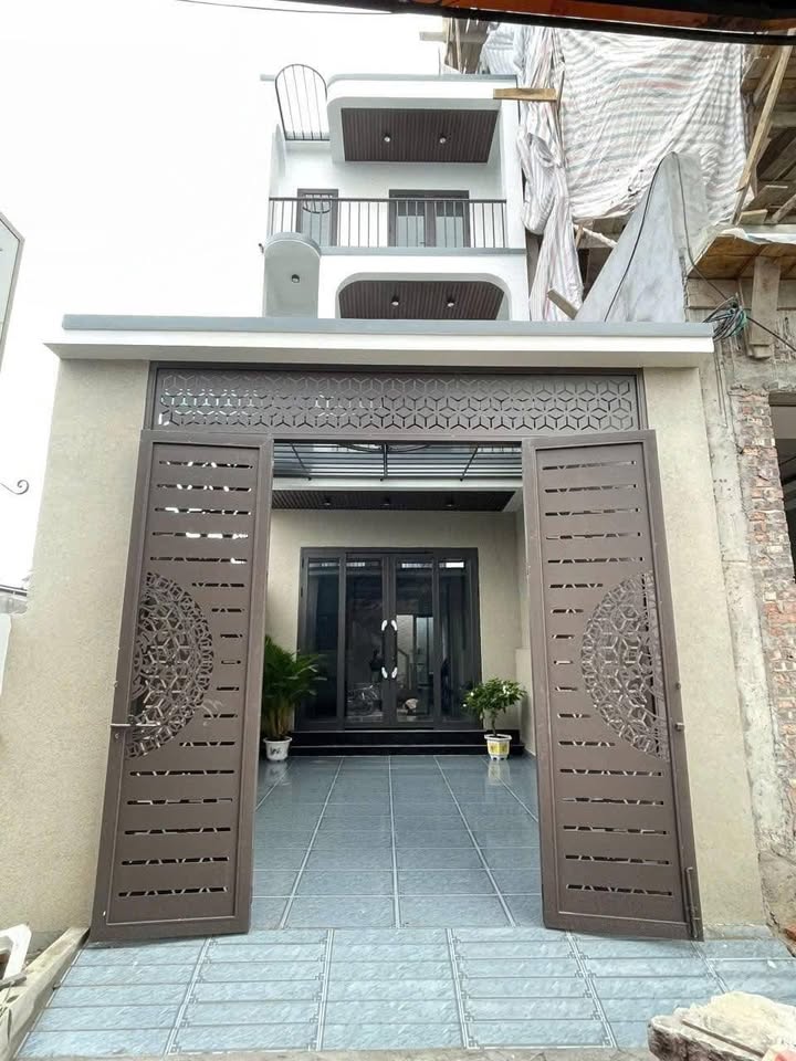 Nhà 3 tầng tại Chung cư Quỳnh Hoàng - Độc lập, hiện đại, giá chỉ 3.48 tỷ!