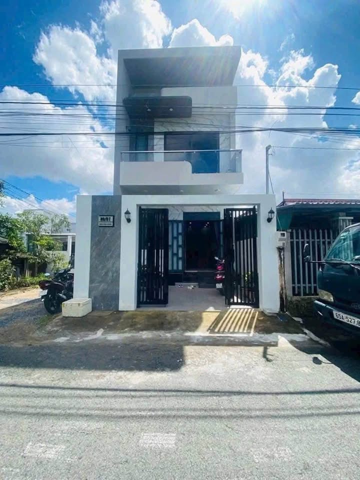 Nhà trệt lầu góc 2 mặt tiền Đinh Công Chánh, 67m² giá 2.65 tỷ - Đầu tư sinh lời!