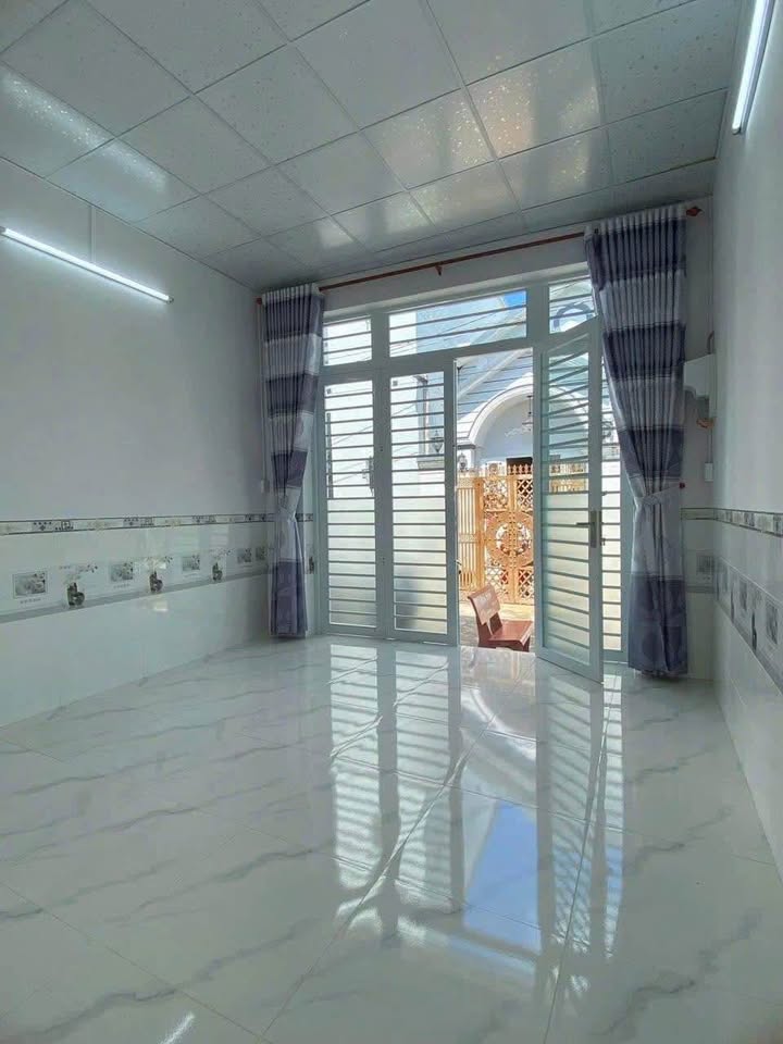 Nhà riêng quận Ninh Kiều, Cần Thơ 63.7m² giá 1.49 tỷ - Khu vực an ninh, gần chợ và trường học!