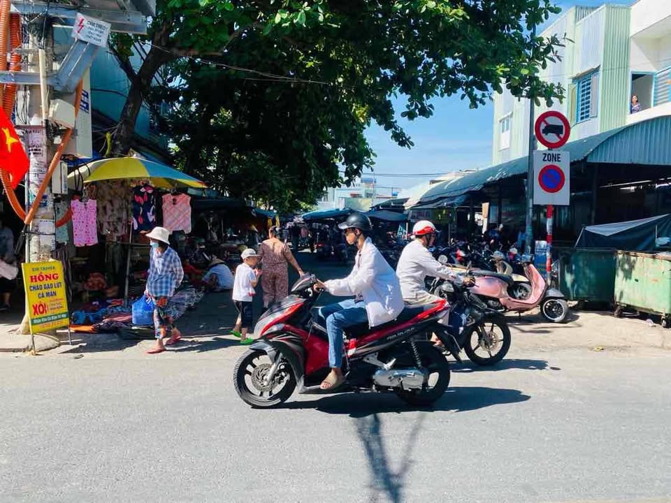 Nhà mặt tiền chợ Thái Thị Bôi, Đà Nẵng 52m² giá 3.6 tỷ - Cơ hội kinh doanh vàng!