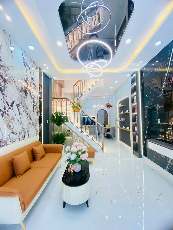 Nhà 3 tầng hẻm xe hơi Nguyễn Văn Khối, Gò Vấp, 48m² giá 7.2 tỷ - Sổ hồng chính chủ!