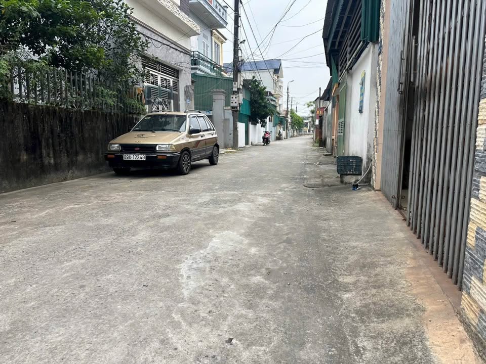 Đất nền Hùng Tiến, Thị Trấn Vũ Thư 73m² giá 1 tỷ - Vị trí đắc địa, tiện ích xung quanh!