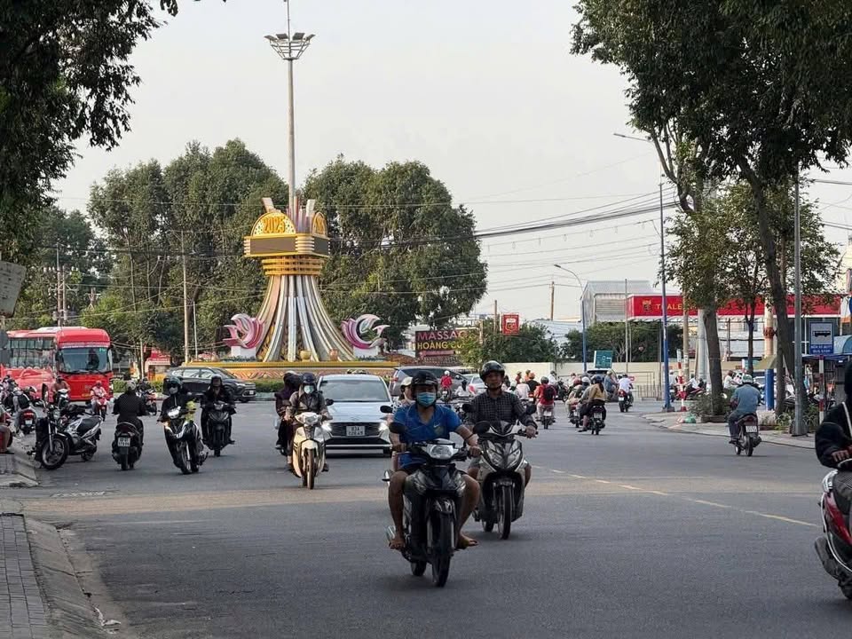 Cho thuê mặt bằng mặt tiền đường 30/4 Thủ Dầu Một 150m² giá 20 triệu - Kinh doanh sầm uất ngay trung tâm!