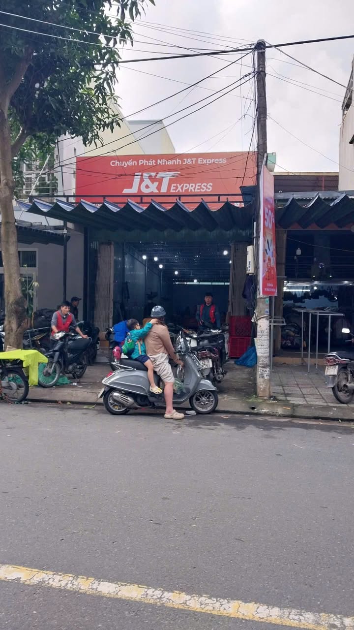 Nhà kinh doanh cho thuê tại Cẩm Lệ Đà Nẵng 100m² - Vị trí đắc địa sát chợ!