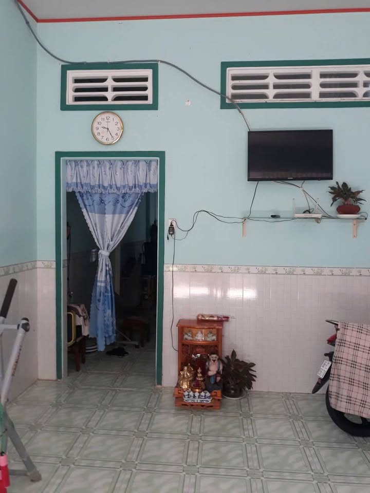 Nhà cấp 4 Cao Lãnh Đồng Tháp 70m² giá 1.35 tỷ - Khu dân cư yên bình!