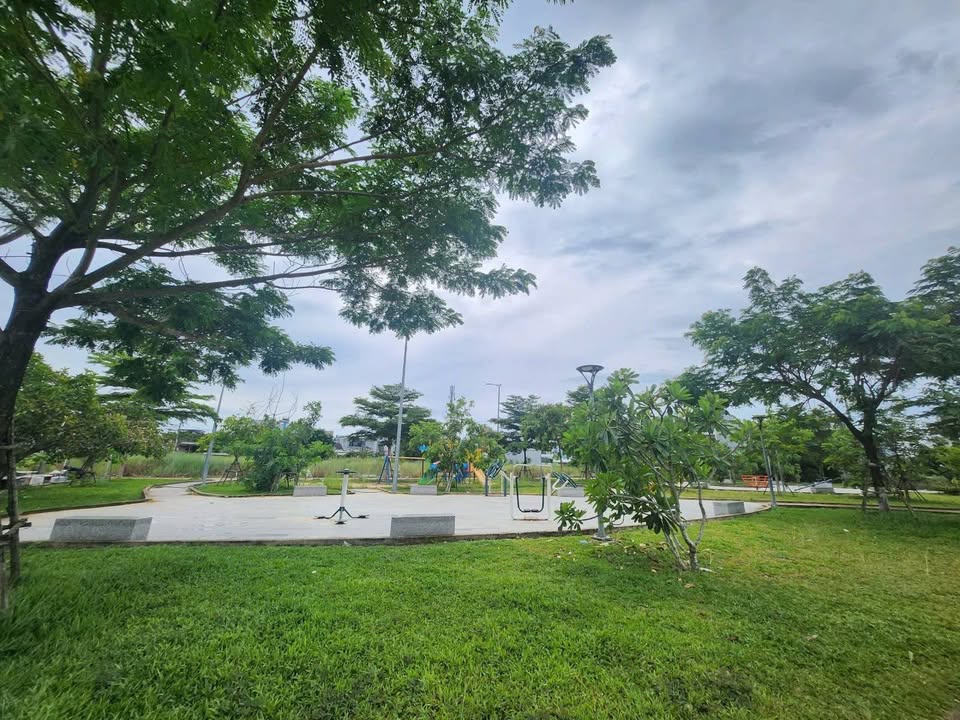 Đất nền Hòa Hải Đà Nẵng 100m² giá 4 tỷ - View công viên tuyệt đẹp!