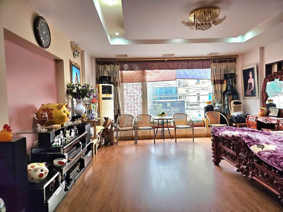 Nhà phố Nhạc Sơn Cốc Lếu 114m² giá 5 tỷ - Mặt tiền rộng, kinh doanh tốt!