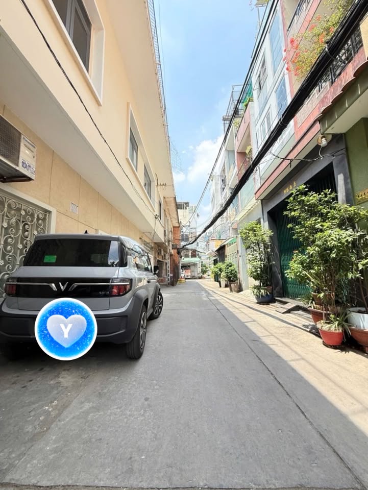 Nhà 3 Tầng Hẻm Xe Hơi 52m² Thành Thái Quận 10 - Giá 8 Tỷ Dễ Tiếp Cận!