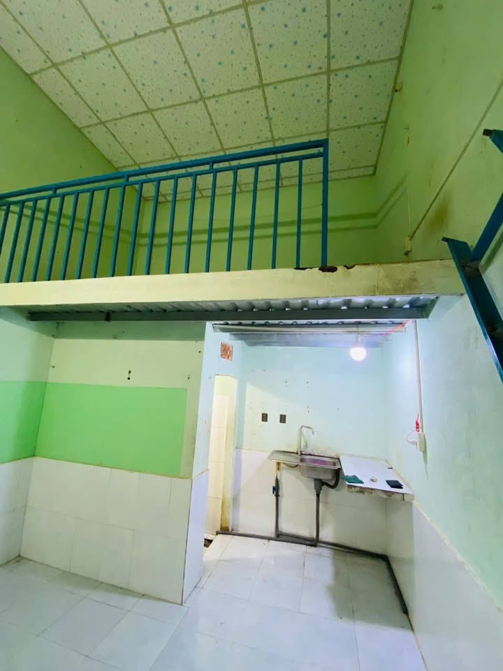 Nhà cấp 4 + 3 phòng trọ đường Cây Da, Dĩ An giá 3.6 tỷ - Cơ hội đầu tư sinh lời!