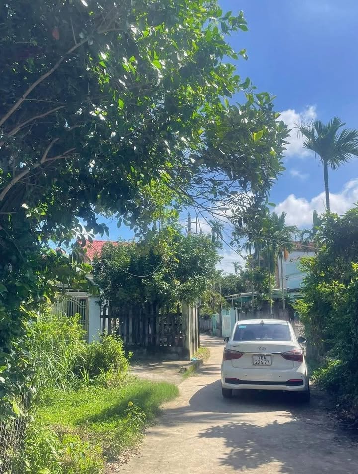 Nhà phố Nghĩa Dõng, Quảng Ngãi 178m² giá 900 triệu - Đường ô tô rộng rãi