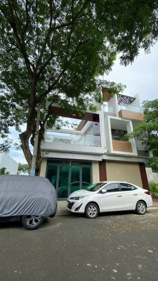 Nhà 2 Tầng Hòa Long 100m² giá 3.3 tỷ - Chủ cần bán gấp!