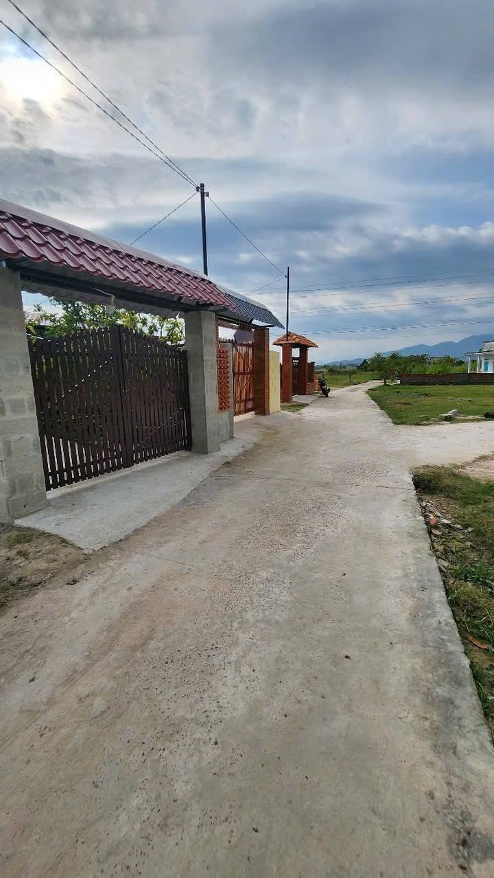 Đất thổ cư Hàm Chính 120m² giá chỉ 400 triệu - Cơ hội đầu tư tuyệt vời!