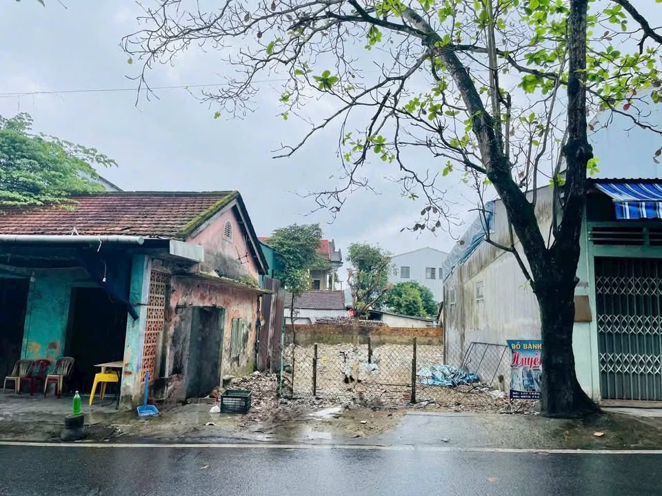 FrontHouse mặt tiền đường Trần Phú, Huế 263m² giá 15 tỷ - Kinh doanh thuận lợi!