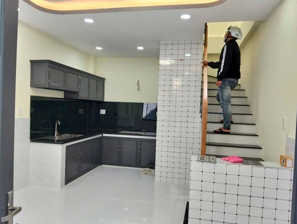 Nhà phố Phú Thọ Hòa quận Tân Phú 28m² giá 3.4 tỷ - Sổ hồng chính chủ, hẻm thông thoáng!