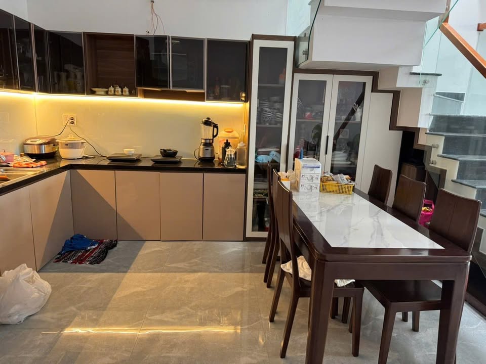 Nhà mặt tiền đường Đào Nghiễm, quận Cẩm Lệ, diện tích 100m² giá 4.7 tỷ - Cơ hội sở hữu nhà đẹp!