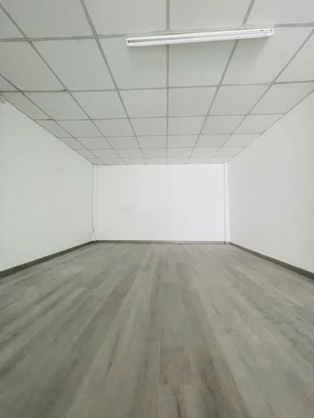 Nhà mặt phố Yên Hoa, Tây Hồ 100m² giá 60 tỷ - Sẵn sàng giao dịch ngay!