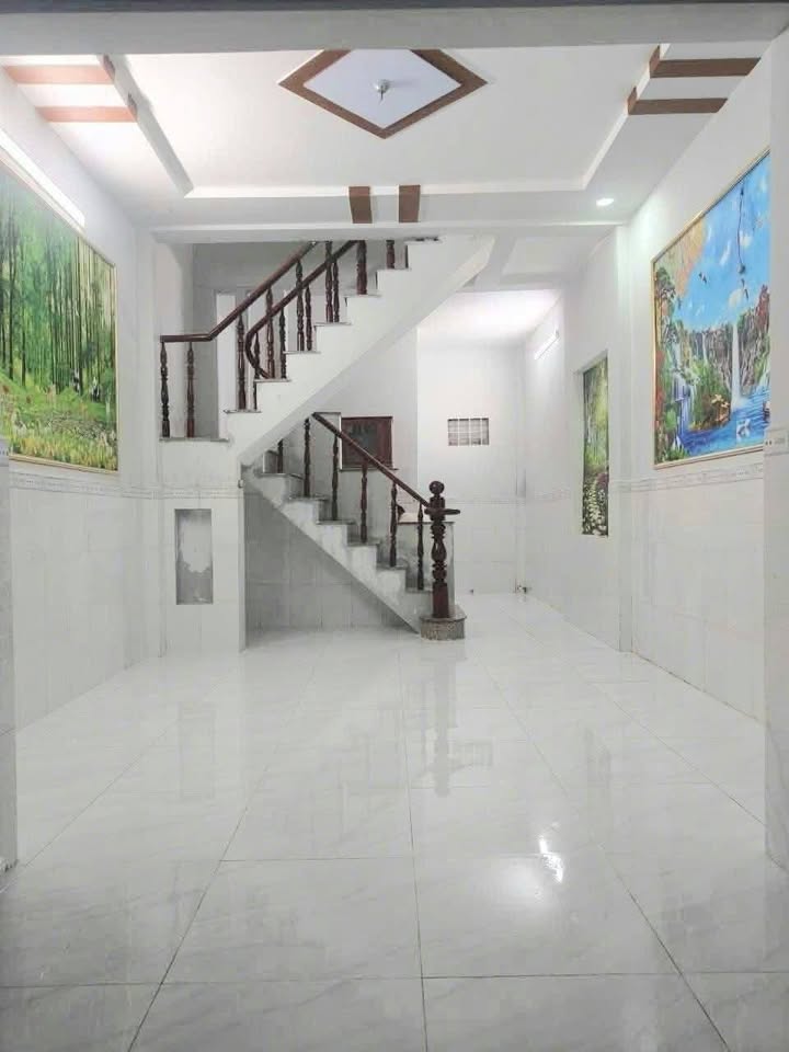 Nhà 1 trệt 1 lầu Bình Chuẩn 42m² giá 970 triệu - Thiết kế hiện đại, an ninh tốt!