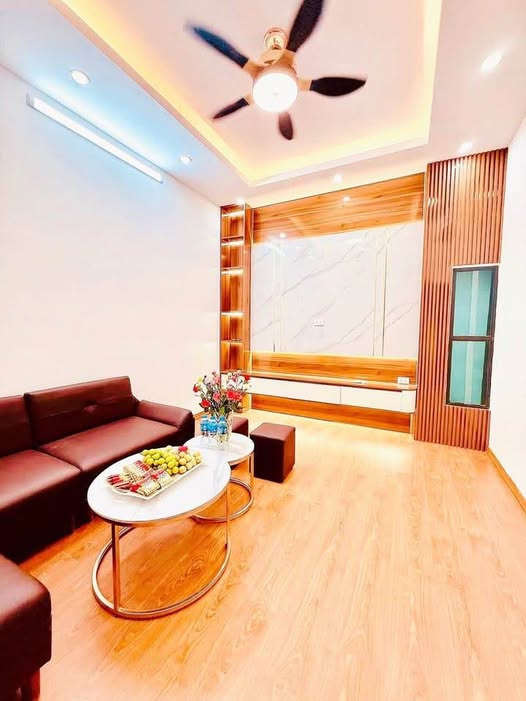 Nhà phố Đội Cấn, Ba Đình 162m² giá 4.9 tỷ - Nhà mới, full nội thất!