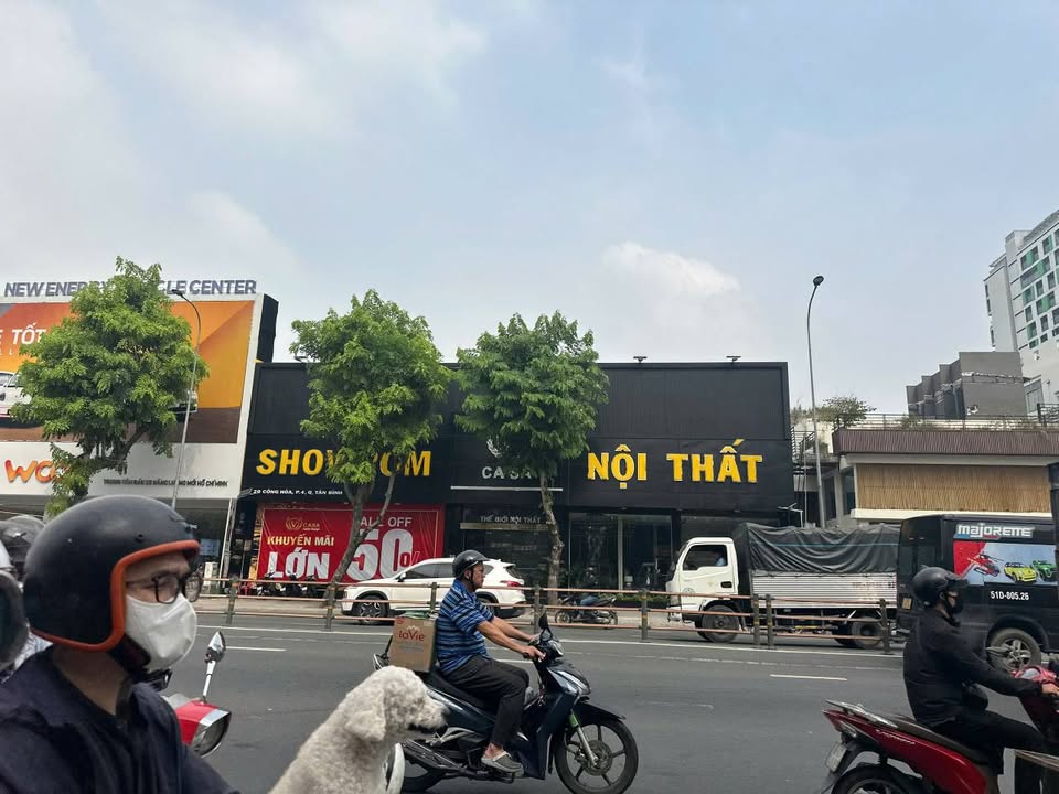 Cho thuê nhà mặt tiền 20 Cộng Hòa, quận Tân Bình - Diện tích 900m², phù hợp kinh doanh lớn