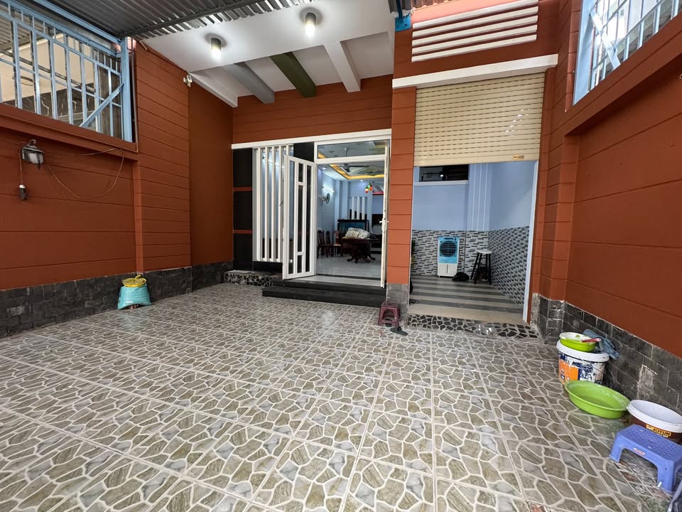 Biệt thự 3 tầng Nguyễn Văn Tạo, Nhà Bè 120m² giá 7 tỷ - Thiết kế hiện đại, ở ngay!