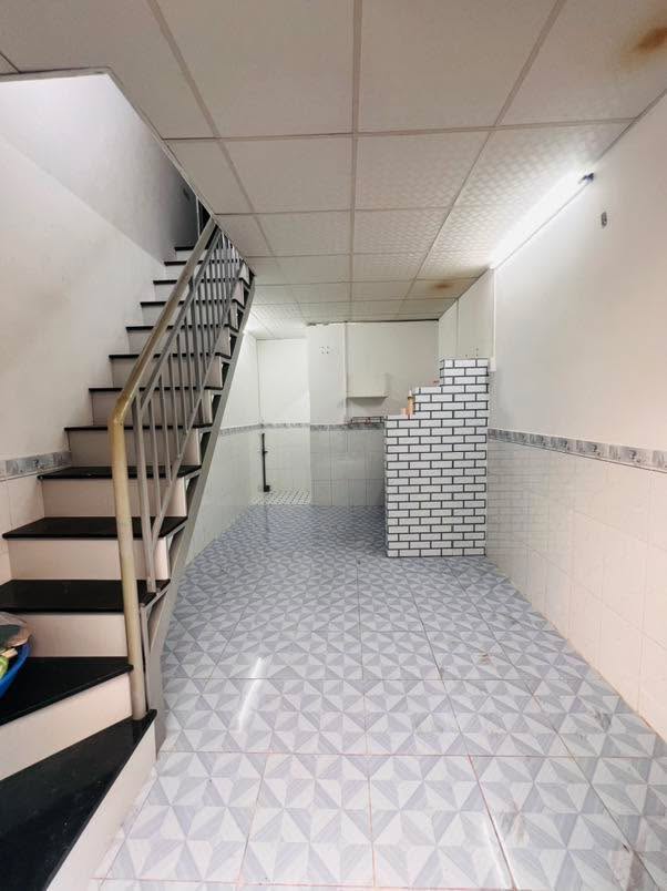 Nhà phố Nhơn Đức, Nhà Bè 18m² giá 700 triệu - Đầu tư sinh lời ngay!