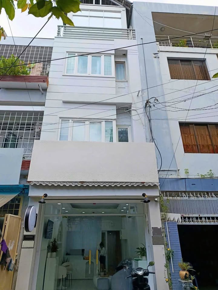 Nhà hẻm xe hơi Sư Vạn Hạnh, Quận 10 - 6 phòng, giá 28 triệu/tháng - Đầu tư sinh lời!