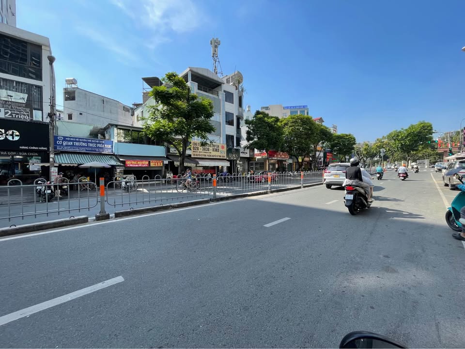 Cho thuê mặt bằng trệt quận 1, Nguyễn Cư Trinh 66m² - Kinh doanh tự do, vị trí đắc địa!