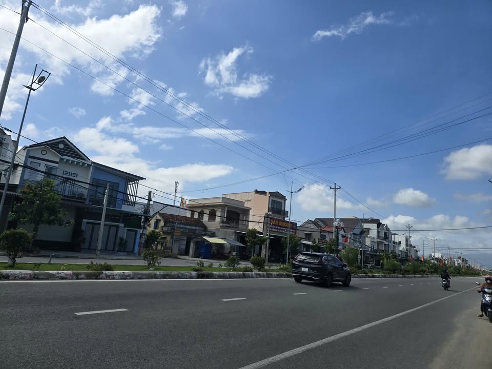 Nhà gác lửng Phan Rang-Tháp Chàm 161m² giá 2.1 tỷ - Nhà đẹp, sẵn sàng ở ngay!