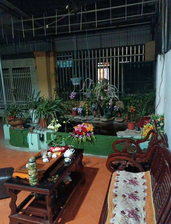 Nhà 2 tầng mặt tiền 8,3m tại phường Tam Điệp - Sổ đỏ chính chủ, giá thỏa thuận!