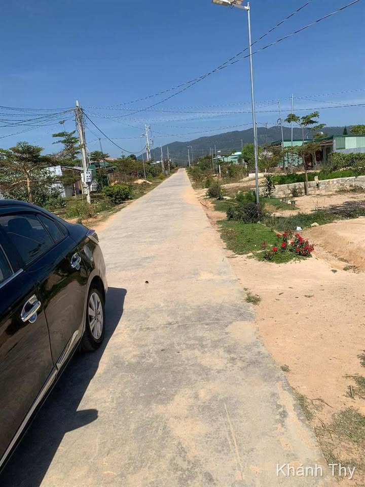 Đất thổ cư Ka Đô 400m² giá 800 triệu - Sổ riêng sang tên ngay!